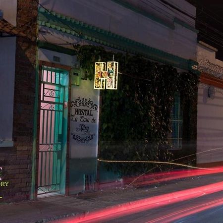 ホテル La Casa De Adry カリ エクステリア 写真